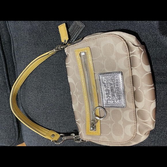 Coach Poppy shoulder bag beige - Picture 4 of 11